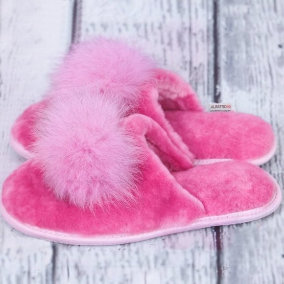 Albatross Shoes - Pink fur sheepskin slippers " Eva"